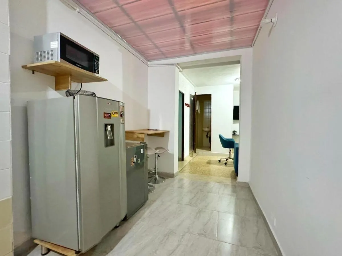 Apartamento Calazans 4 Habitaciones Compostela 200 Medellin 0*,